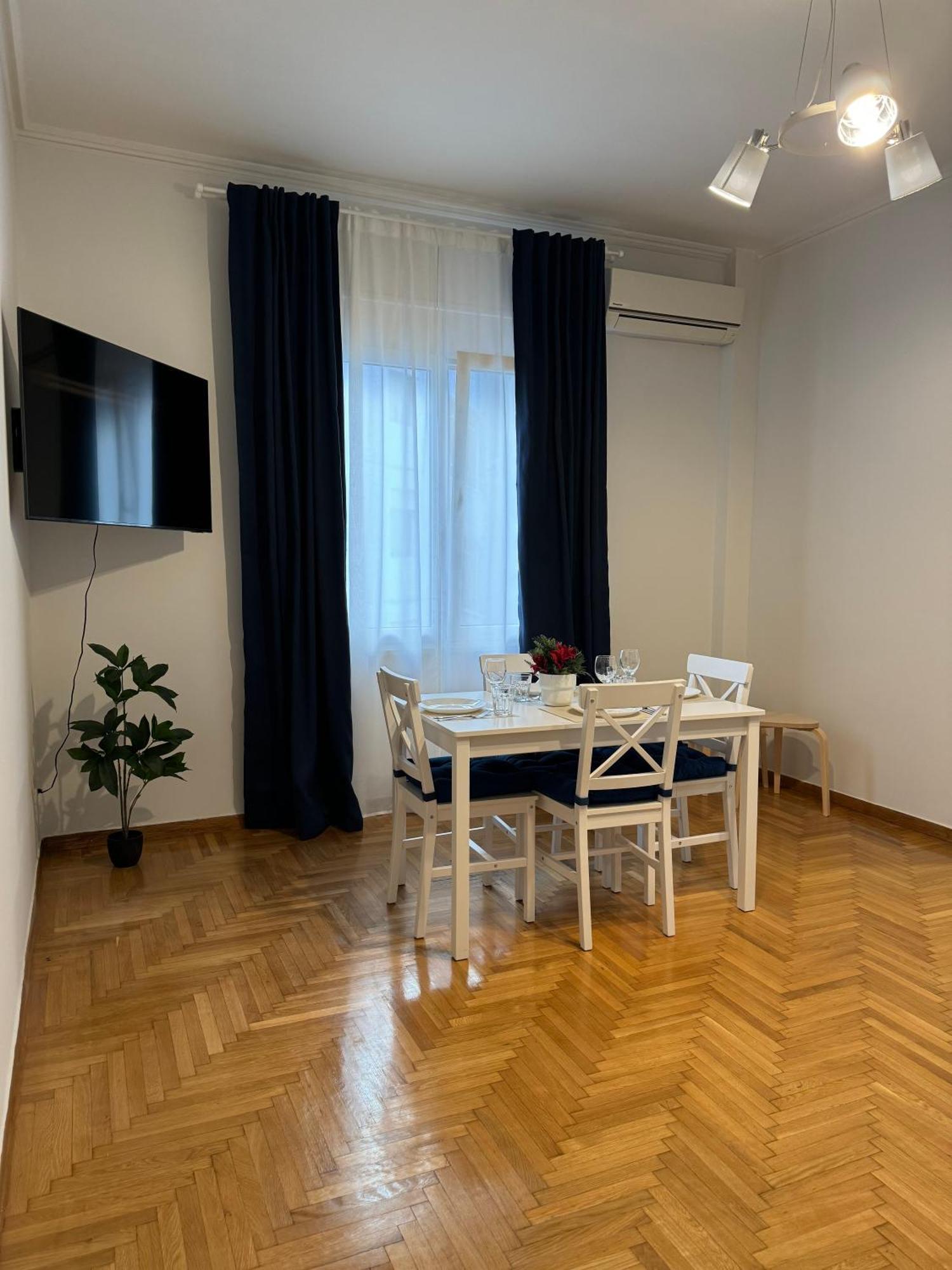 Urban Oasis Apartment Athens